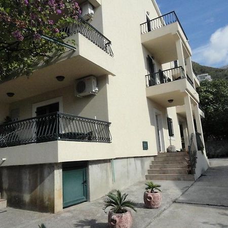 Apartments & Rooms M Petrovac 외부 사진