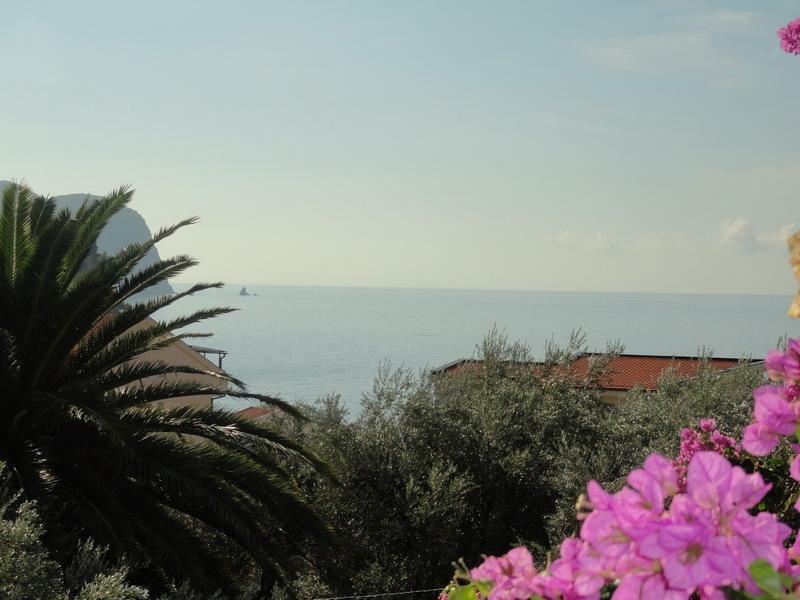 Apartments & Rooms M Petrovac 외부 사진